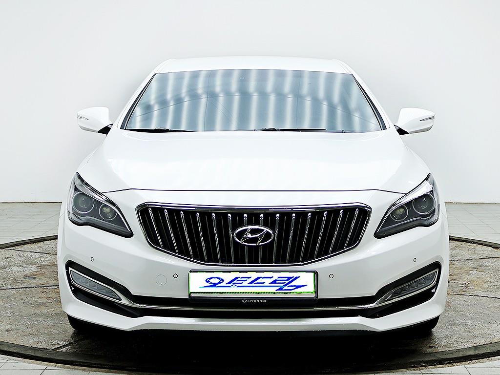 HYUNDAI Aslan - Vista 3