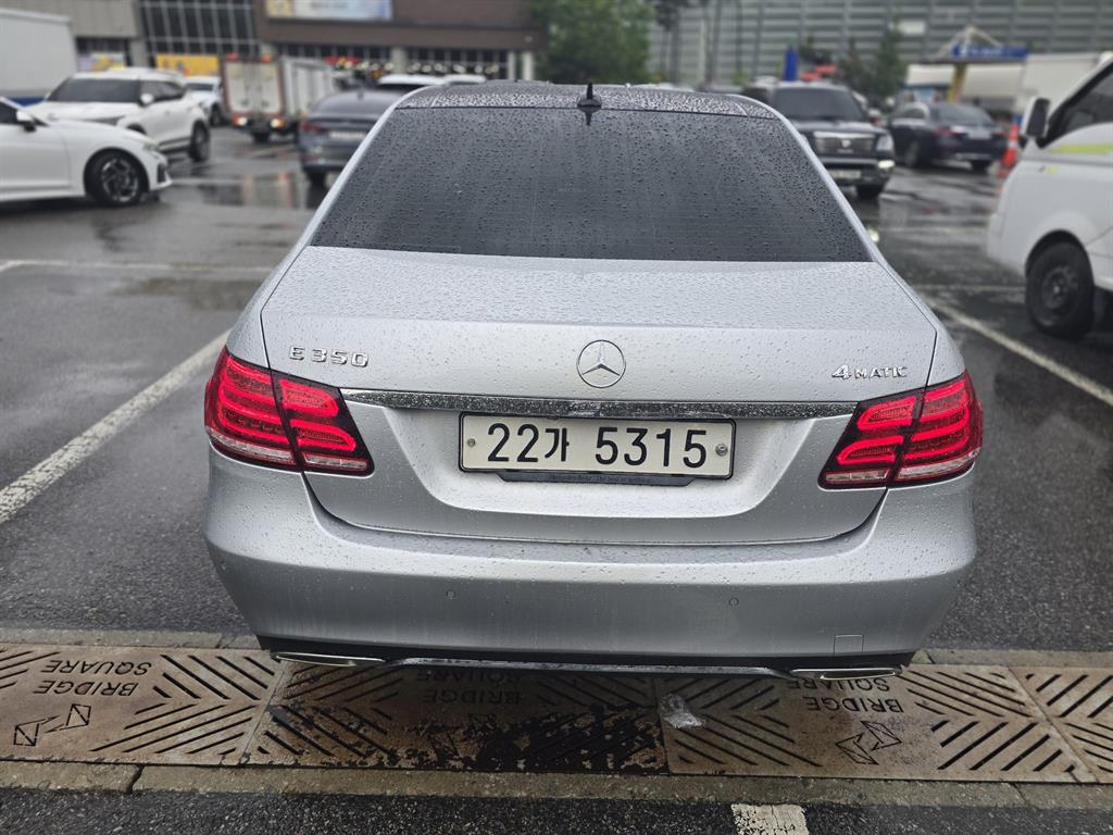 Mercedes Benz E class - Vista 2