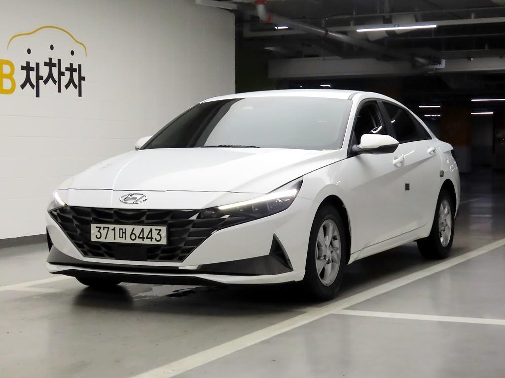 HYUNDAI Avante - Vista 2