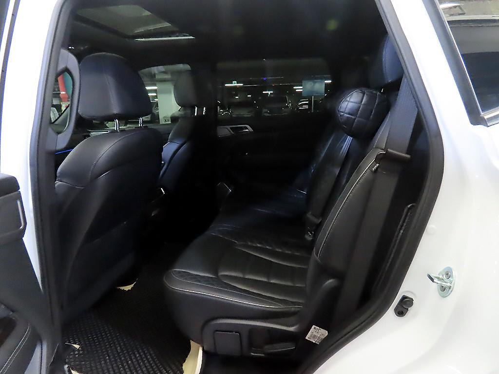Ssangyong Rexton - Vista 7