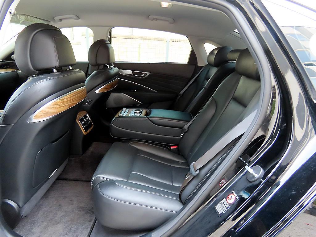 KIA K9 - Vista 6