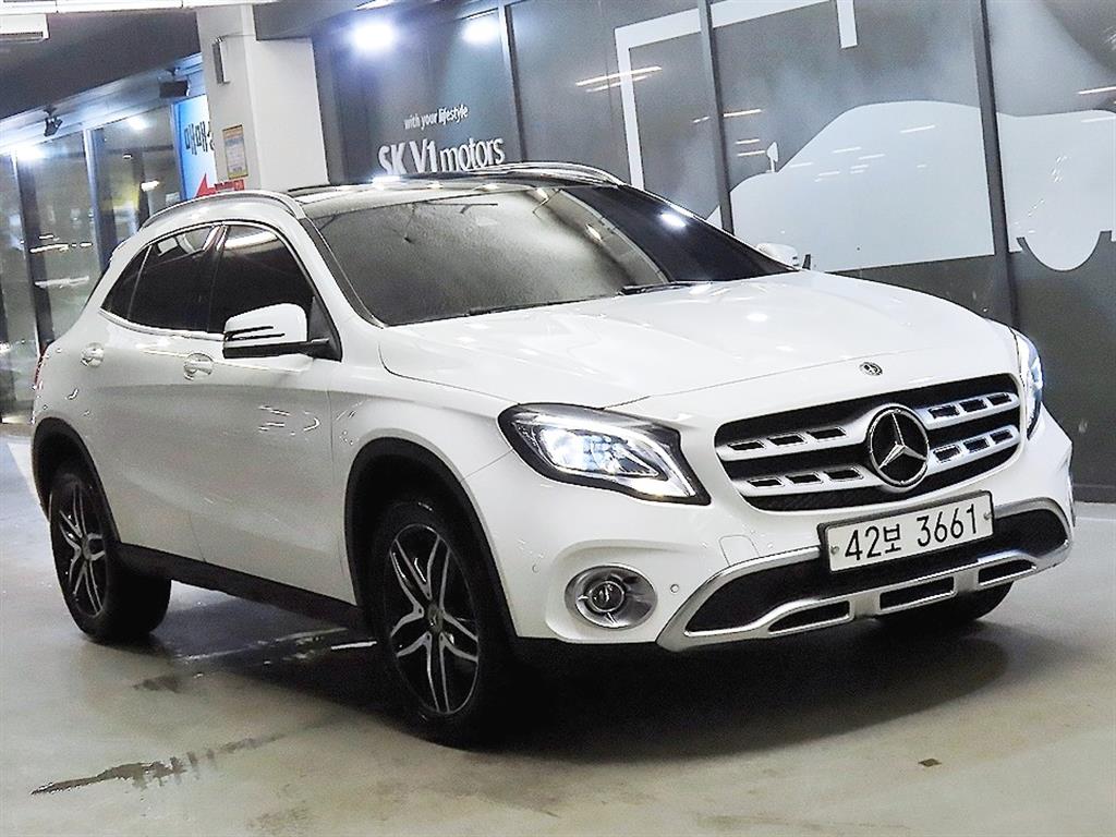 Mercedes Benz GLA Class 2019 Blanco - Importación desde Corea - HF Imports Iquique - Foto 1