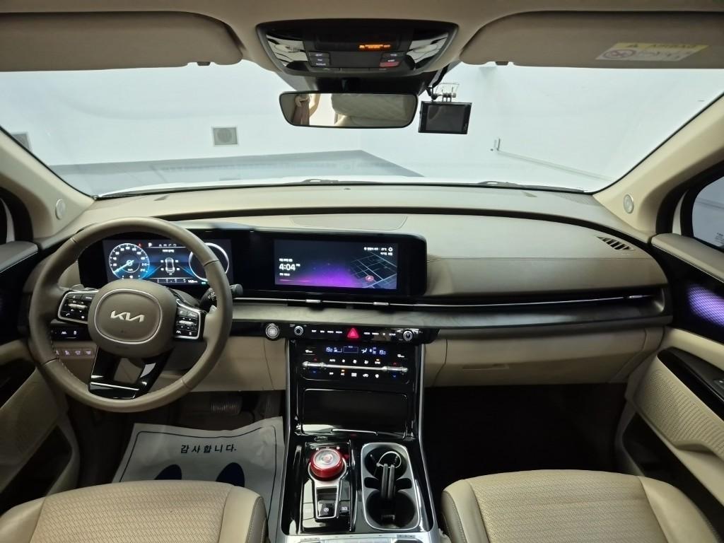 KIA Carnival - Vista 5
