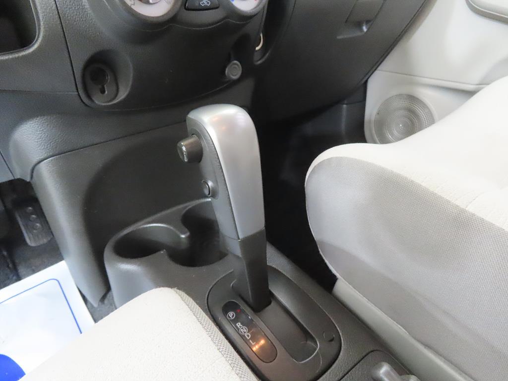 Nissan Cube - Vista 11