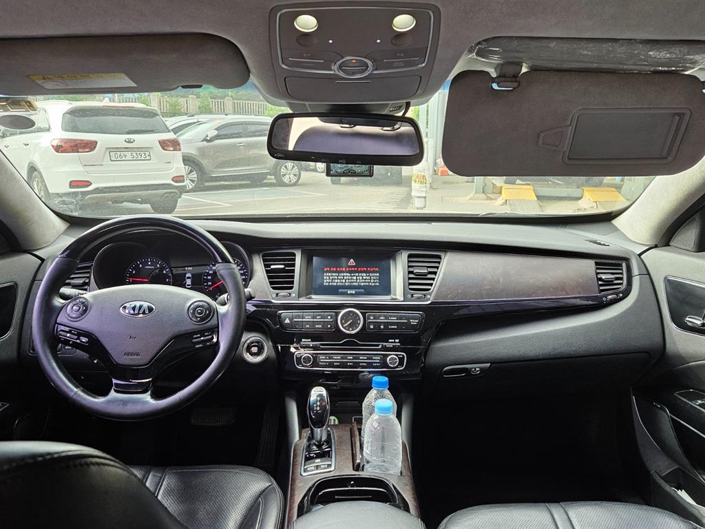 KIA K9 - Vista 7