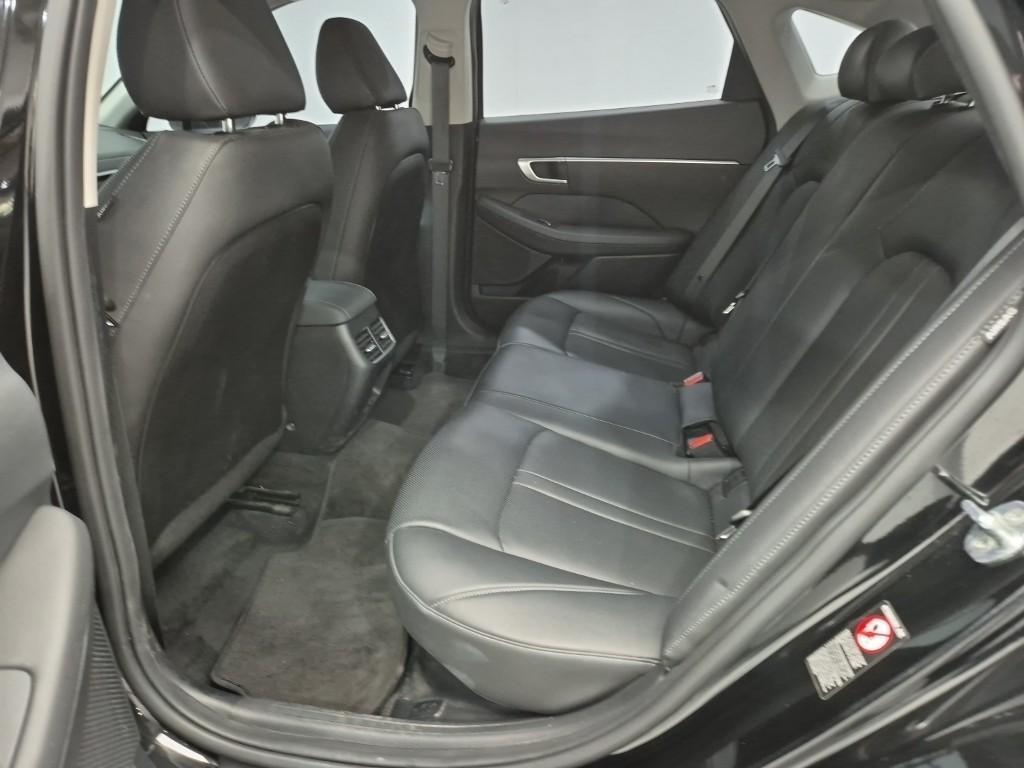 HYUNDAI Sonata - Vista 12