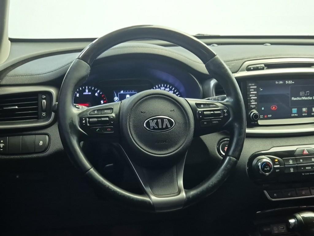 KIA Sorento - Vista 9