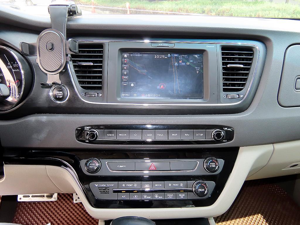 KIA Carnival 2018 Negro - Importación desde Corea - HF Imports Iquique - Foto 14