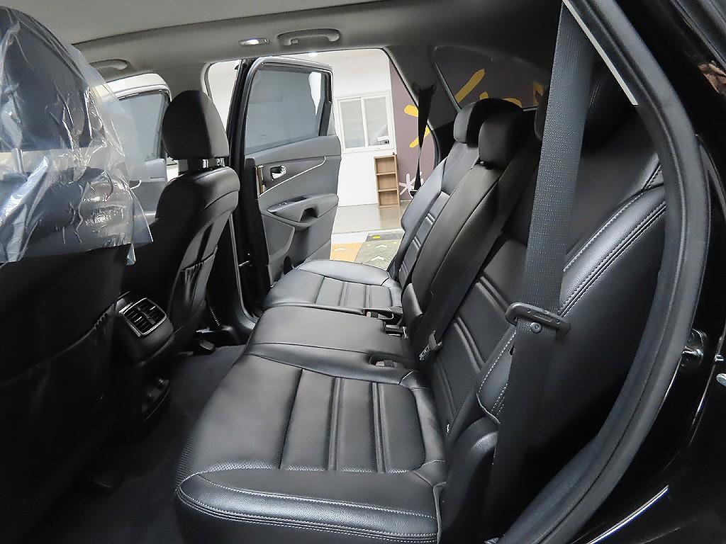 KIA Sorento 2019 Negro - Importación desde Corea - HF Imports Iquique - Foto 10