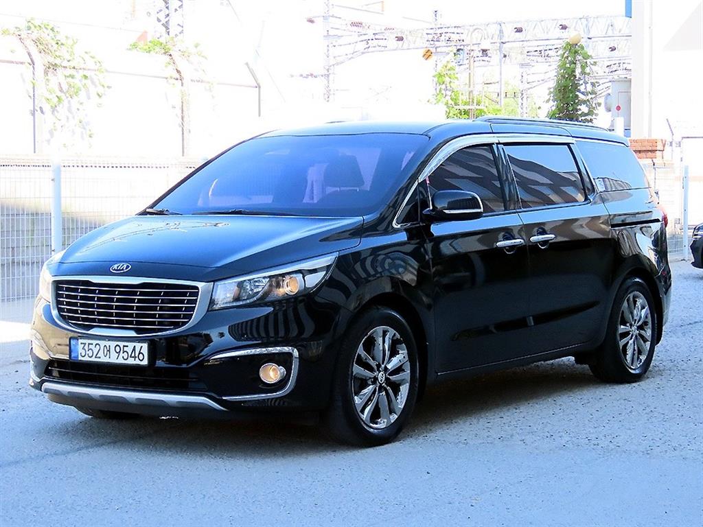 KIA Carnival - Vista 2