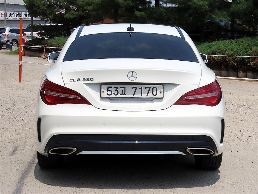 Mercedes Benz CLA Class - Vista 4