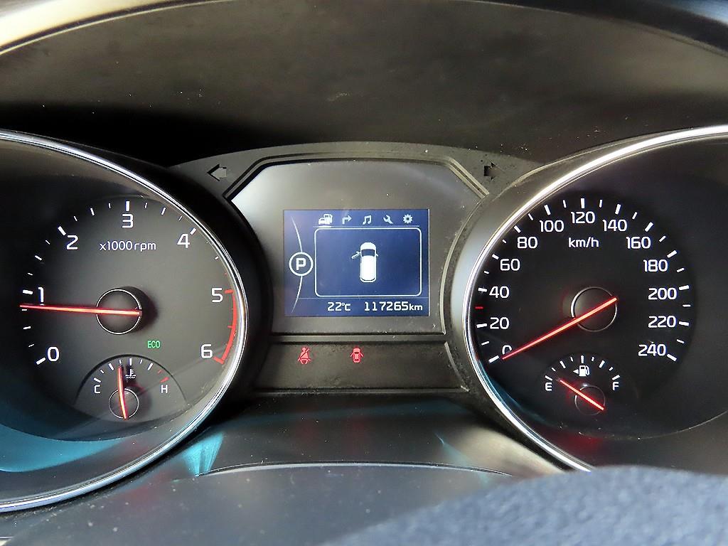 KIA Carnival - Vista 10