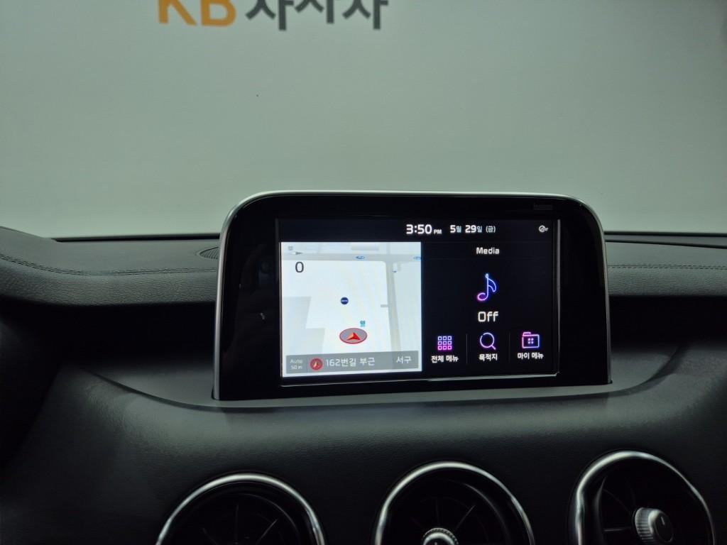 KIA Stinger - Vista 8