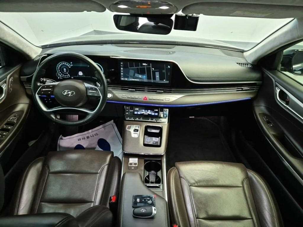 HYUNDAI Grandeur - Vista 6
