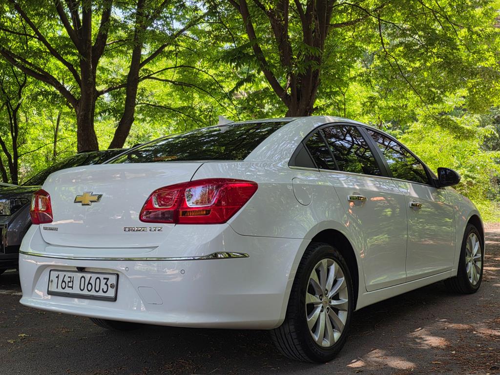 Chevrolet Cruise - Vista 4