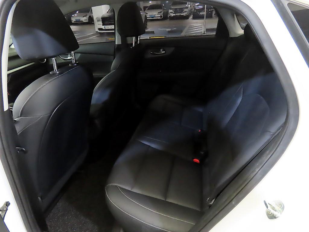 KIA K3 - Vista 7