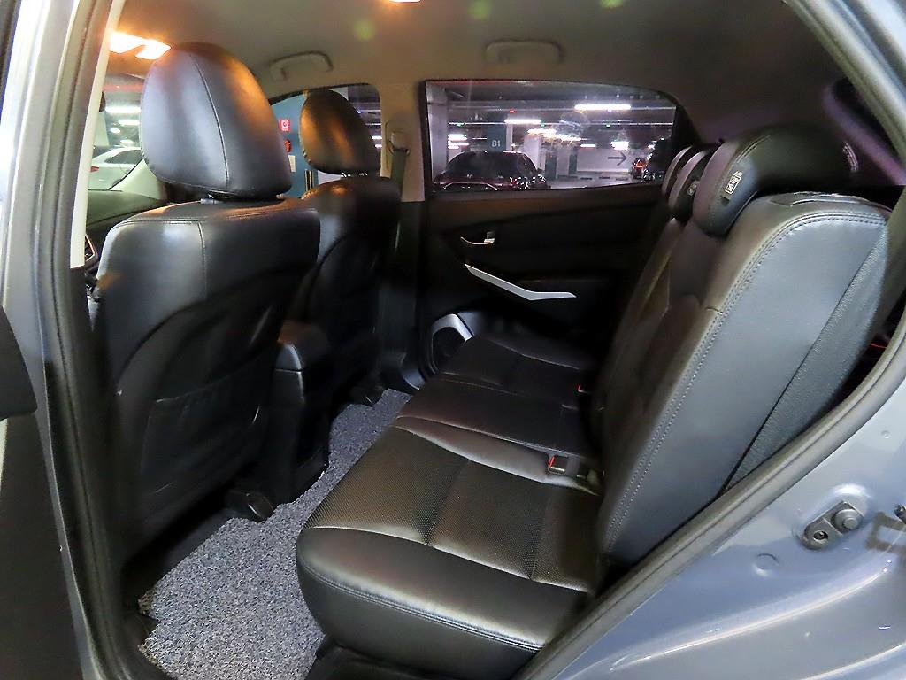 Ssangyong Korando - Vista 7