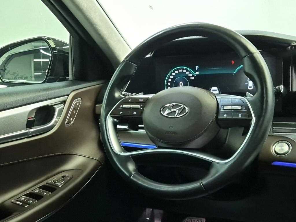 HYUNDAI Grandeur - Vista 8