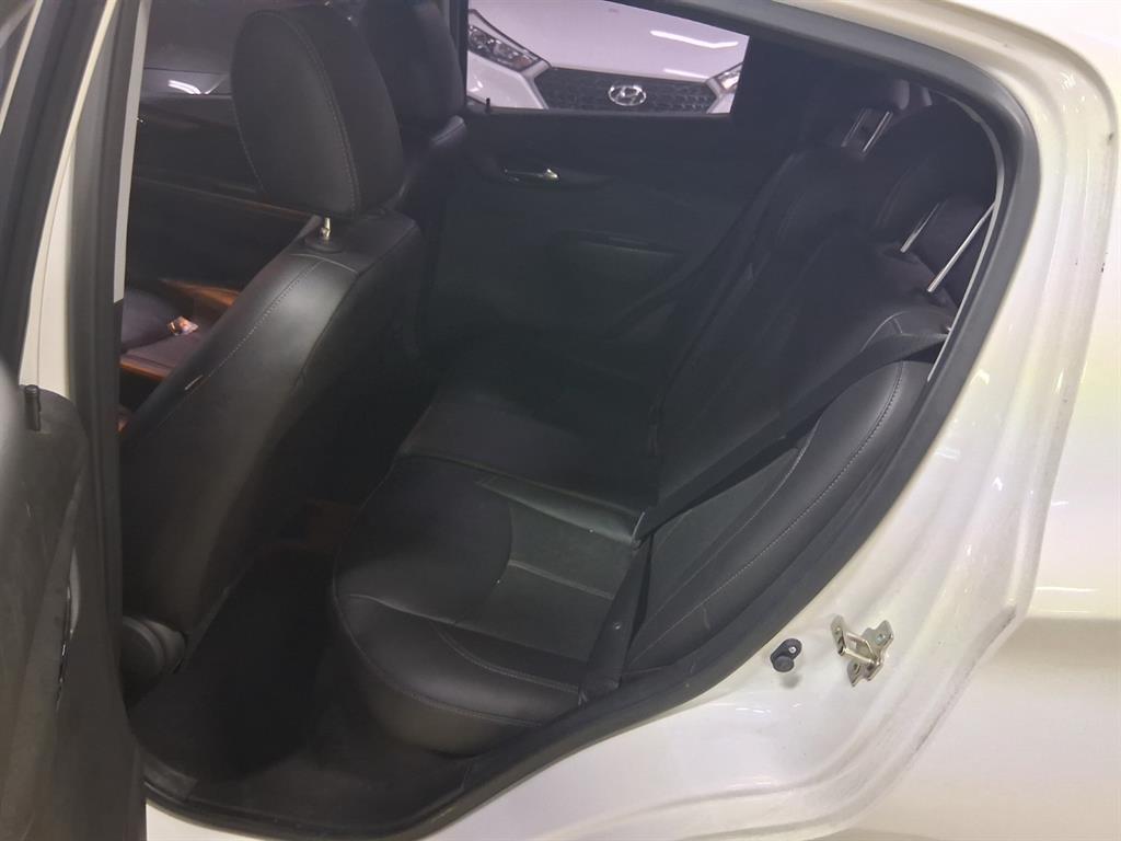 Chevrolet Spark - Vista 5