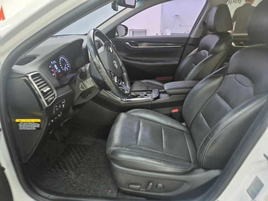 HYUNDAI Grandeur - Vista 11
