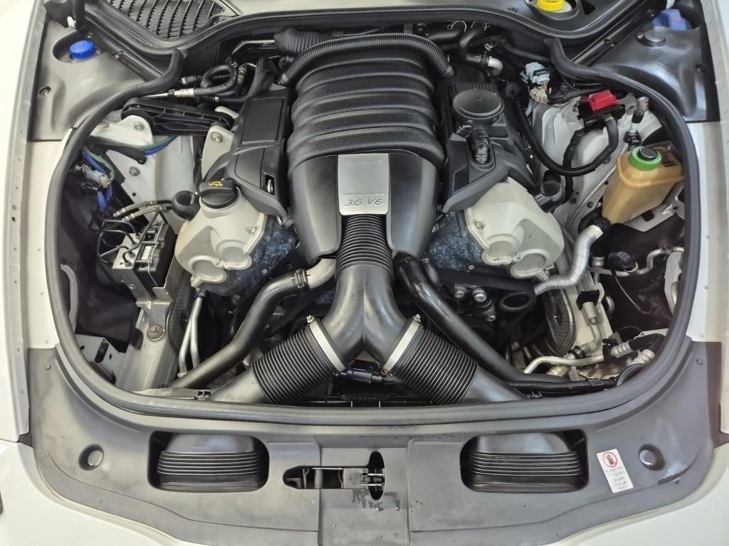 Porsche Panamera - Vista 5
