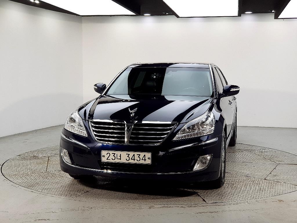 HYUNDAI Equus - Vista 2