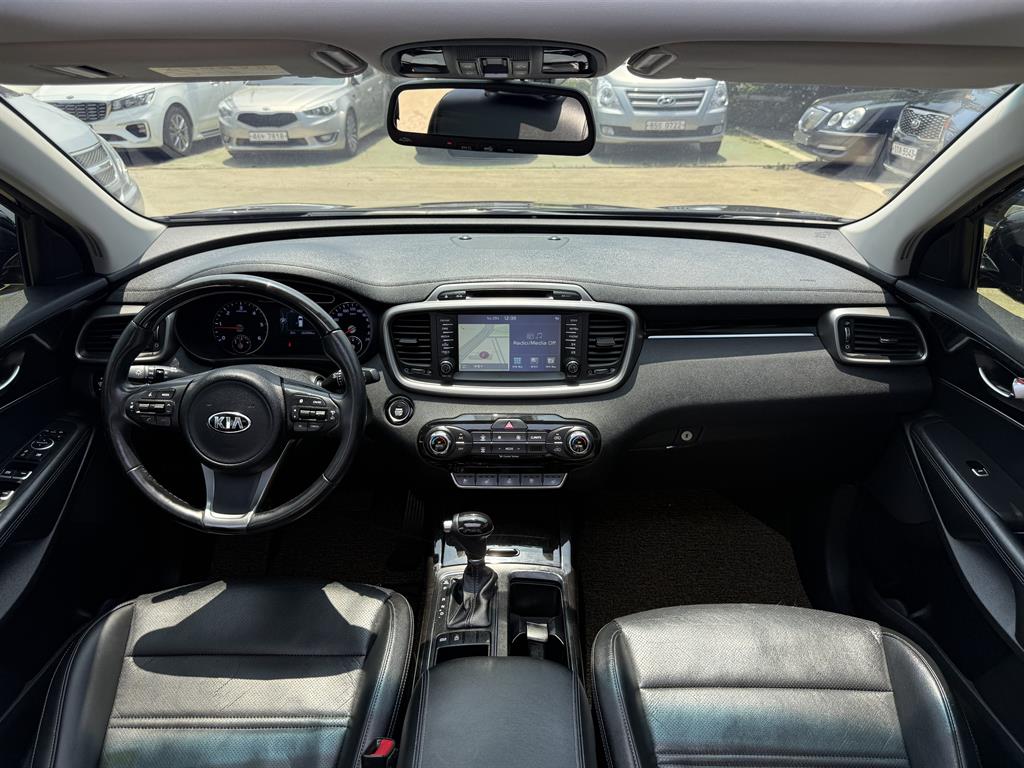 KIA Sorento - Vista 7