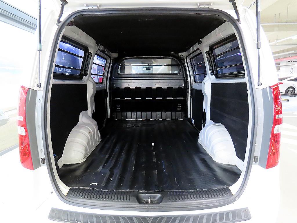 HYUNDAI Starex 2016 Blanco - Importación desde Corea - HF Imports Iquique - Foto 18