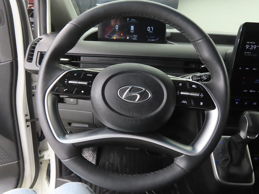 HYUNDAI Staria - Vista 7
