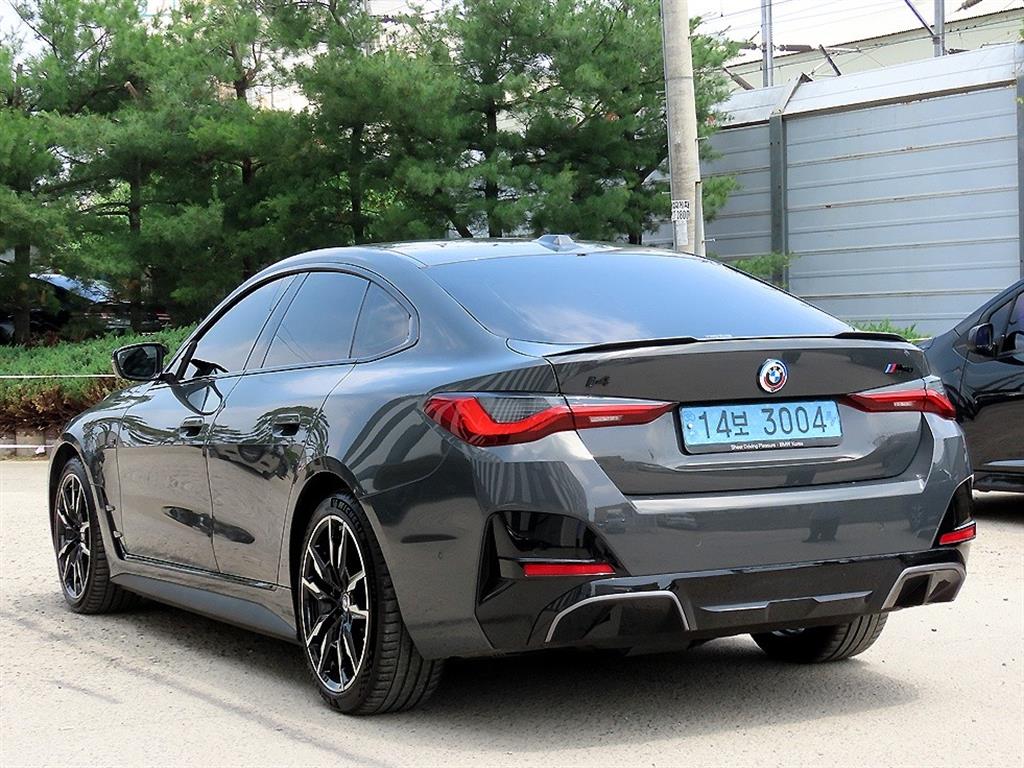 BMW i4 - Vista 3