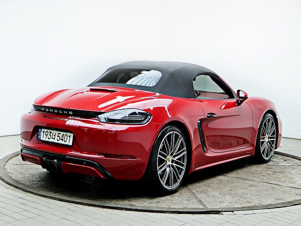 Porsche 718 - Vista 7
