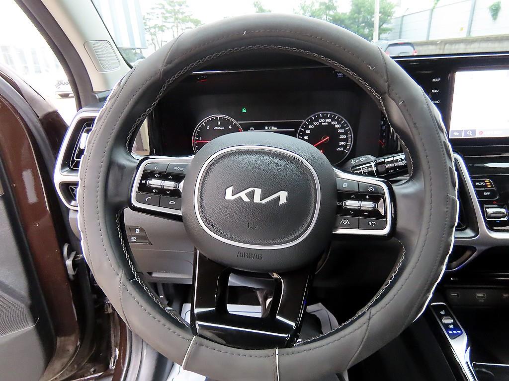 KIA Sorento - Vista 8