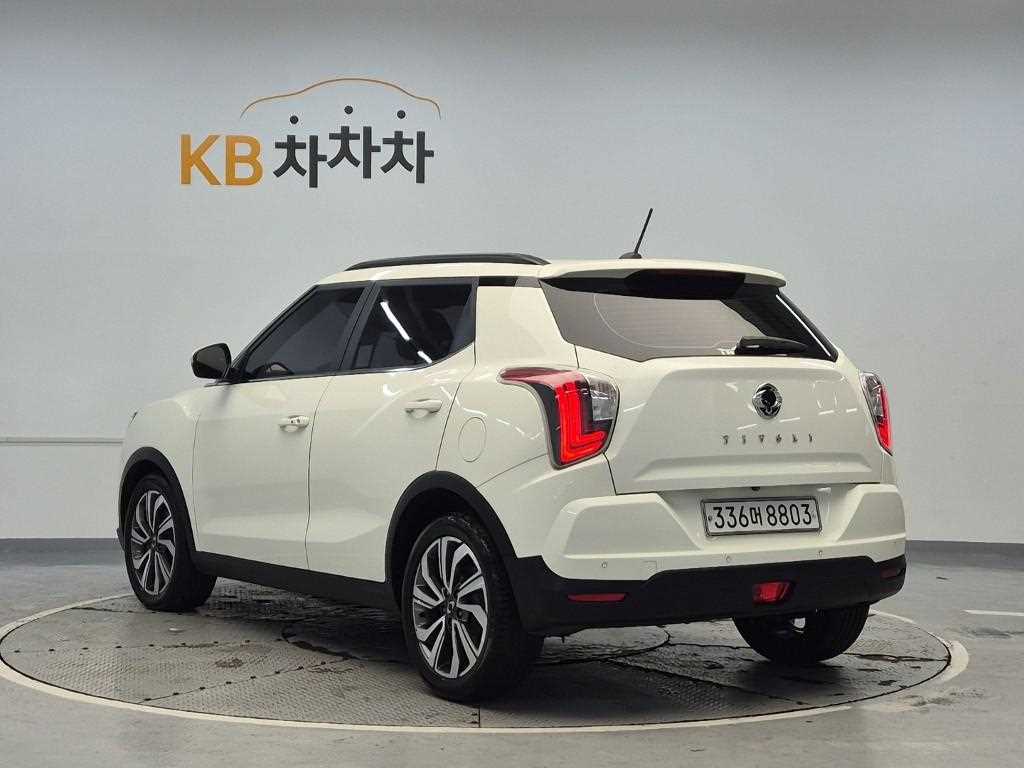 Ssangyong Tivoli - Vista 2