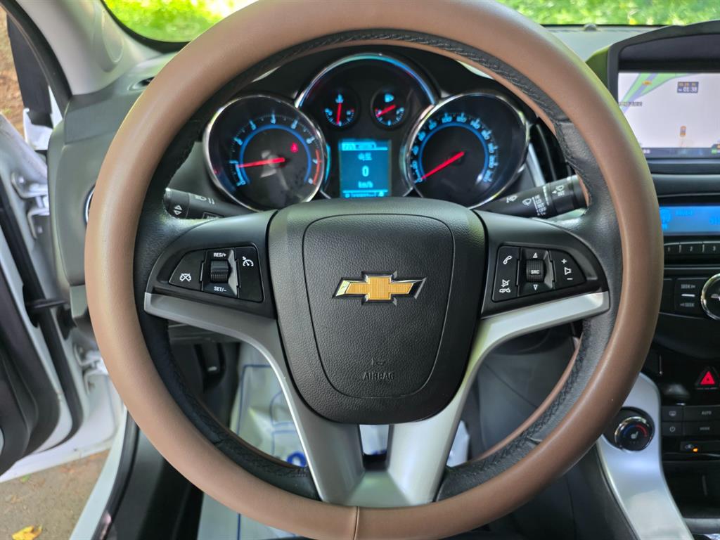 Chevrolet Cruise - Vista 12