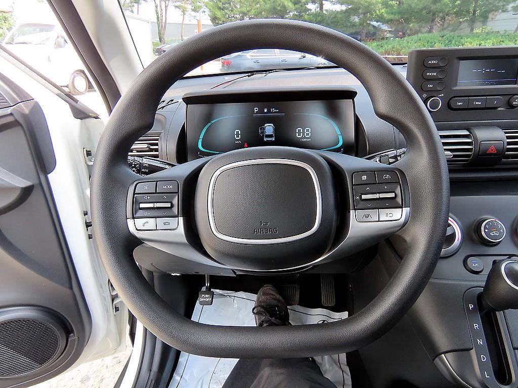 HYUNDAI Casper - Vista 8