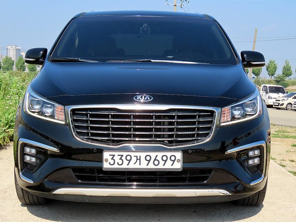 KIA Carnival 2020 Negro - Importación desde Corea - HF Imports Iquique - Foto 1