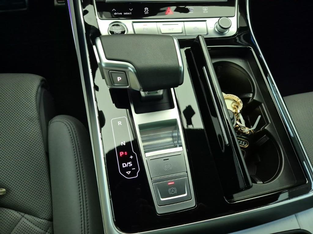 Audi Q8 - Vista 8
