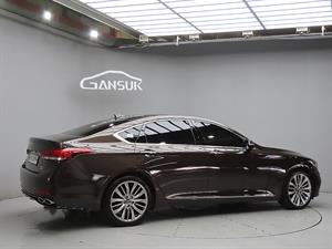 HYUNDAI Genesis - Vista 8