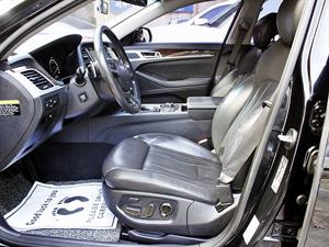 HYUNDAI Genesis - Vista 6