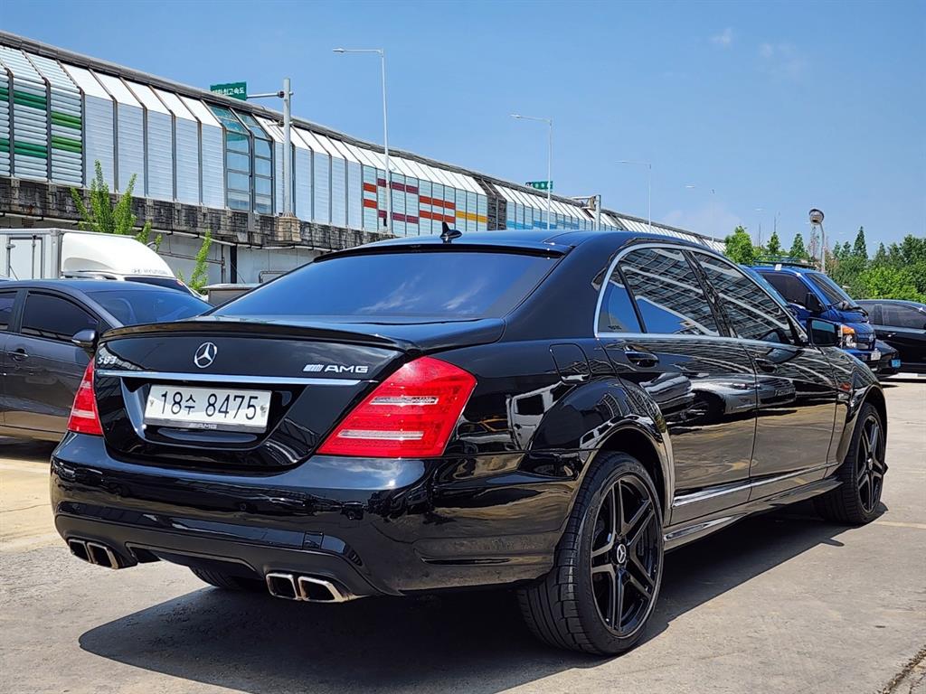 Mercedes Benz S Class - Vista 3