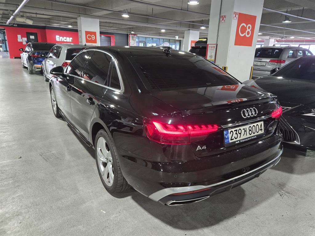 Audi A4 - Vista 4