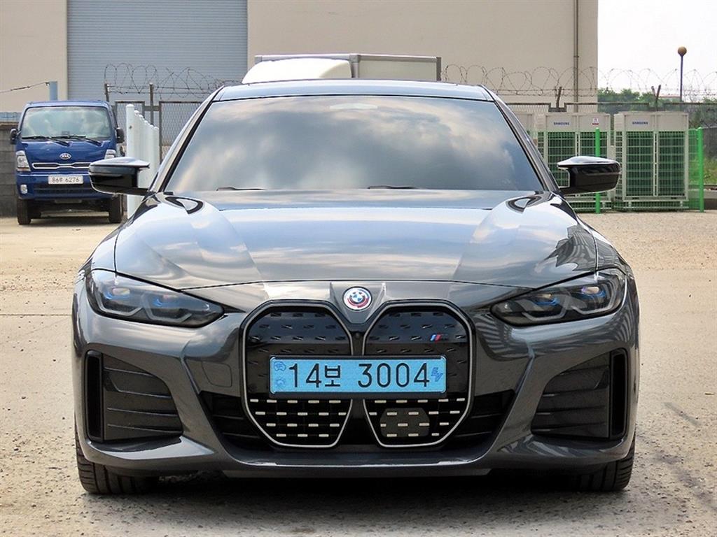 BMW i4 2024 Gris - Importación desde Corea - HF Imports Iquique - Foto 1