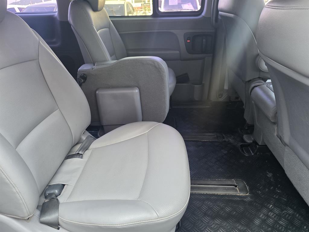 HYUNDAI Starex 2017 Plateado - Importación desde Corea - HF Imports Iquique - Foto 17