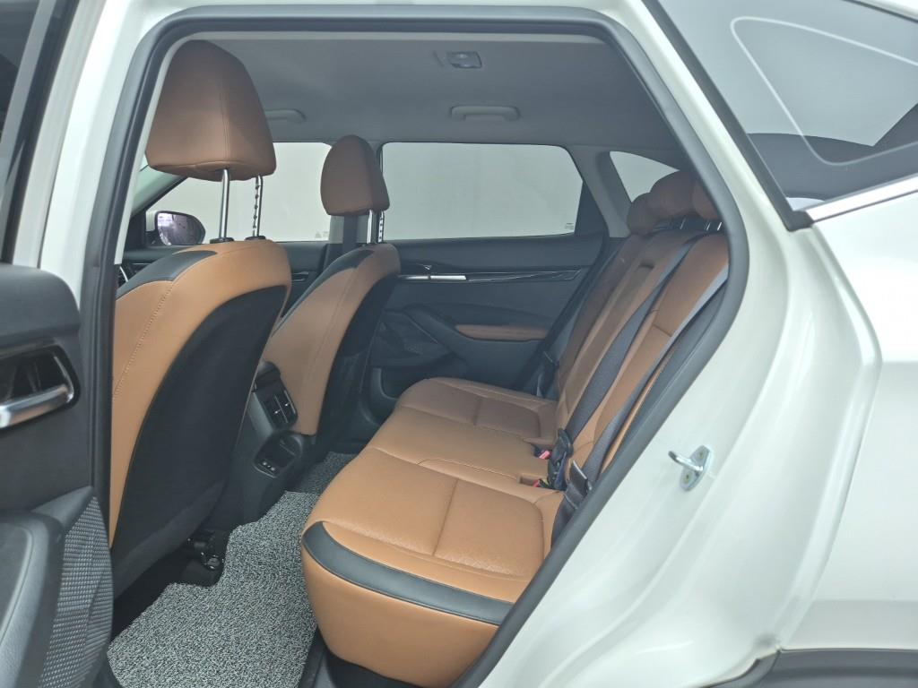 KIA Seltos - Vista 12