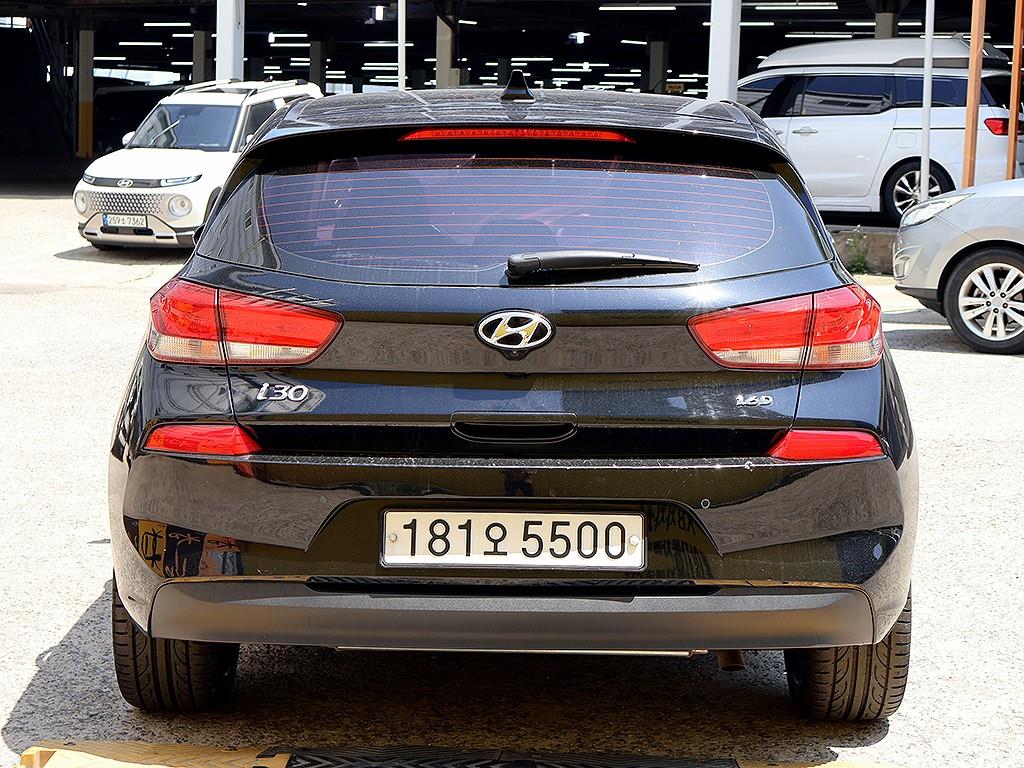 HYUNDAI i30 - Vista 5