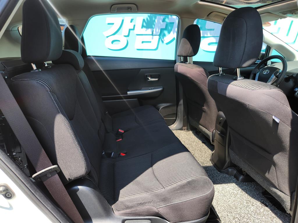 Toyota Prius 2015 Blanco - Importación desde Corea - HF Imports Iquique - Foto 13