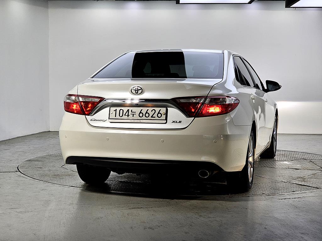 Toyota Camry - Vista 3