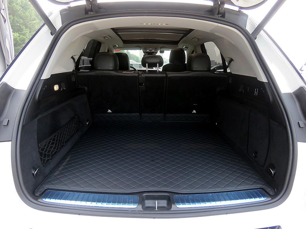 Mercedes Benz GLE Class - Vista 5