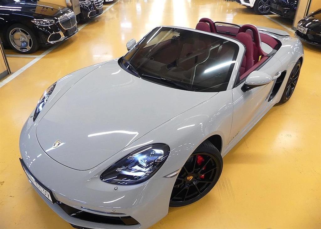 Porsche 718 2024 Gris - Importación desde Corea - HF Imports Iquique - Foto 18