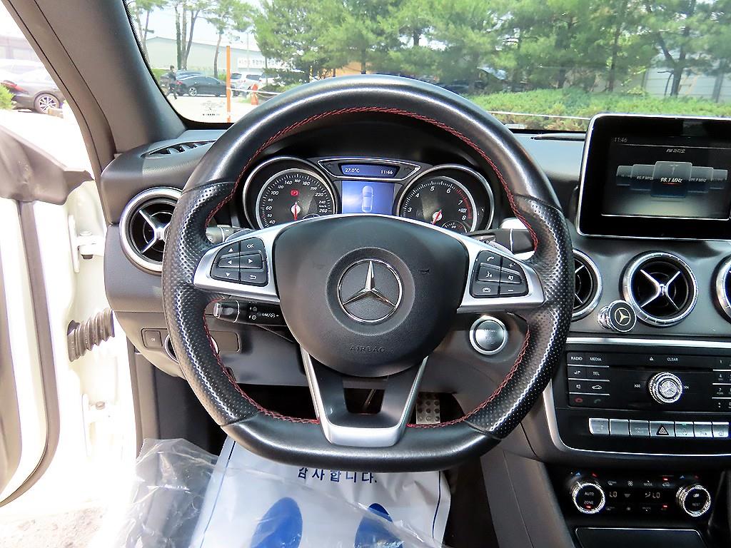 Mercedes Benz CLA Class - Vista 8